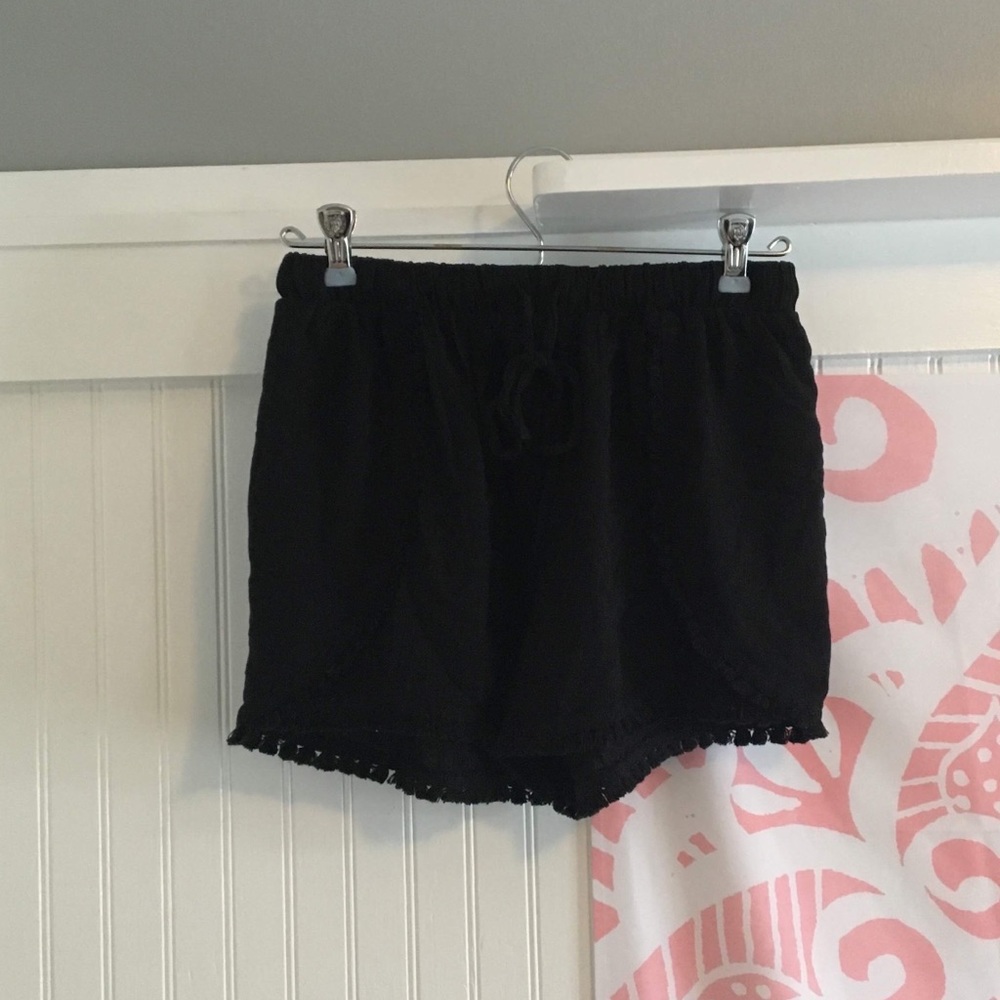 black float shorts